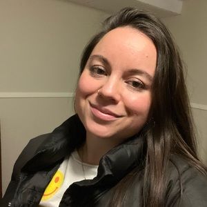 Meet your Posher, Esther